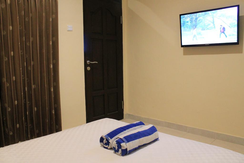 Chillin Kuta Homestay Room photo